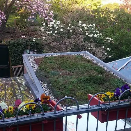 Bed En Broodje Bloem *